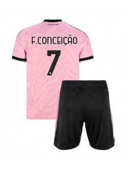 Juventus Francisco Conceicao #7 Replika Borta Kläder Barn 2026-27 Kortärmad (+ byxor)